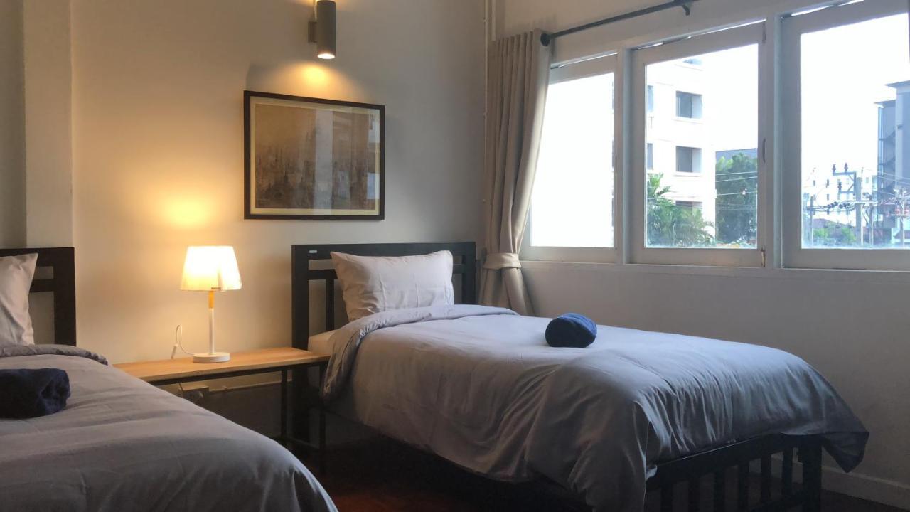 Pingplalee Female House Bed & Breakfast Bangkok Exterior photo
